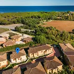 Bright Detached In Villa