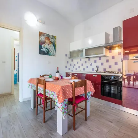 Bright Detached In * Capo Comino