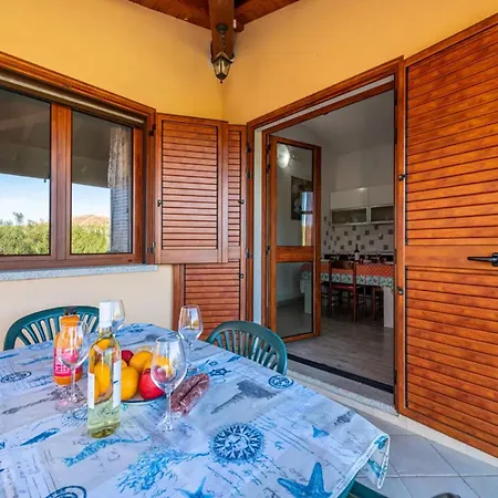 Bright Detached In * Capo Comino