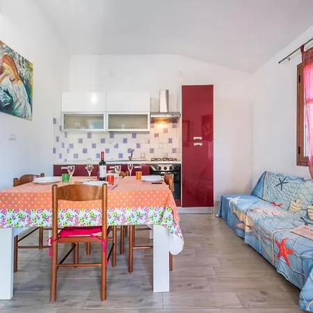 Bright Detached In Villa